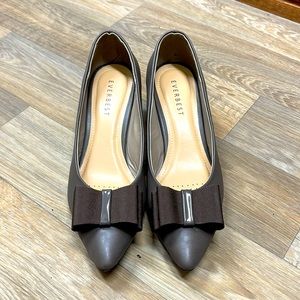 Never worn, beautiful pump for all occasions